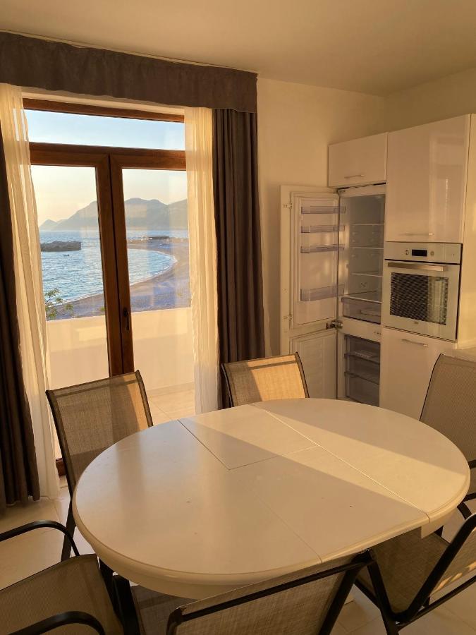 Apartments Sidro Dobra Voda Eksteriør billede